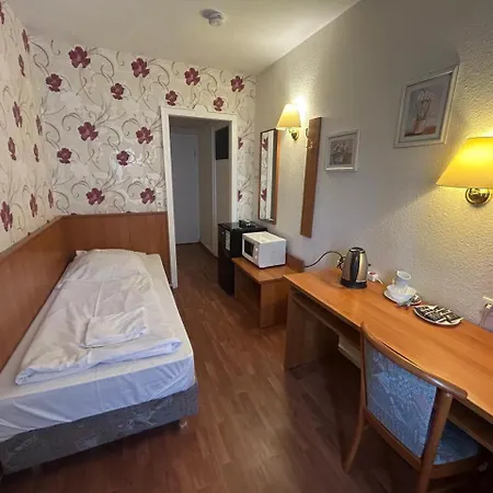 Westend#305 アパート