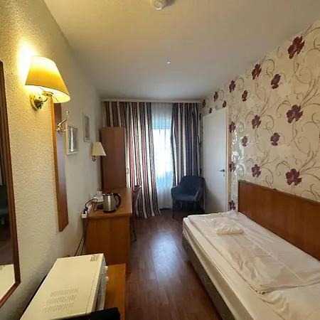 Westend#305 アパート